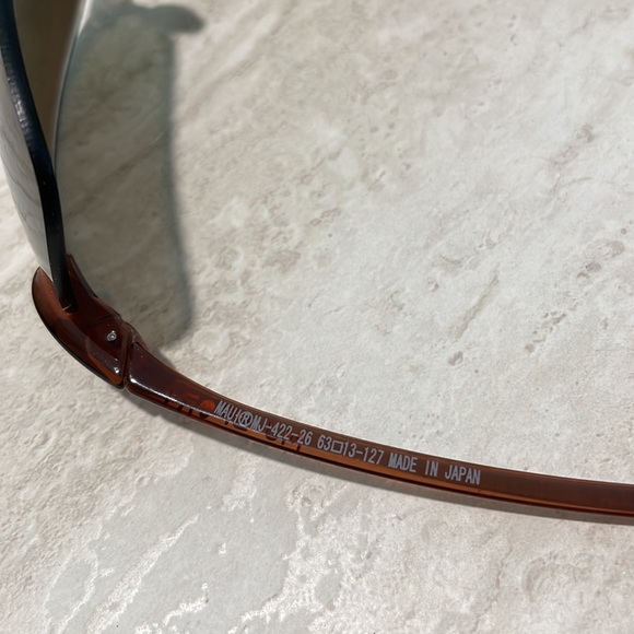 MJ Sport Maui Jim Polarized Frameless Sunglasses. - Picture 5 of 8